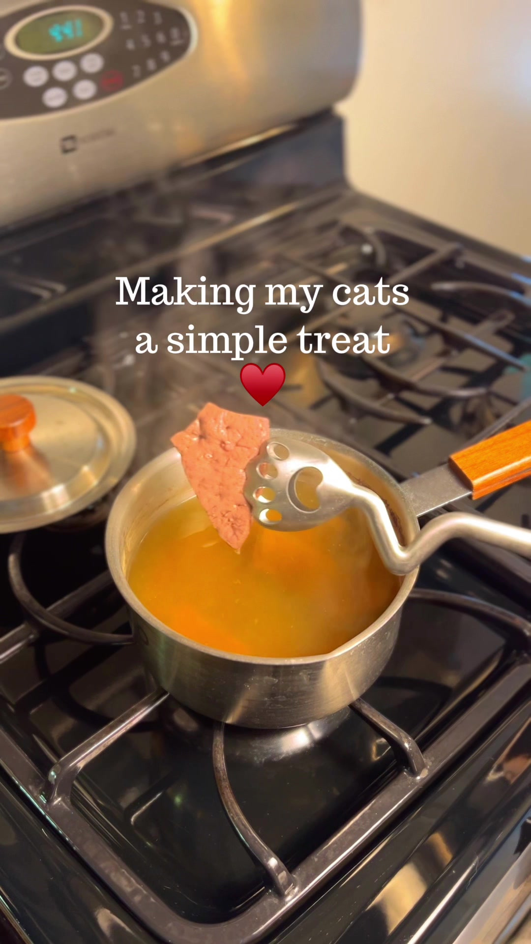 @happyhousecat