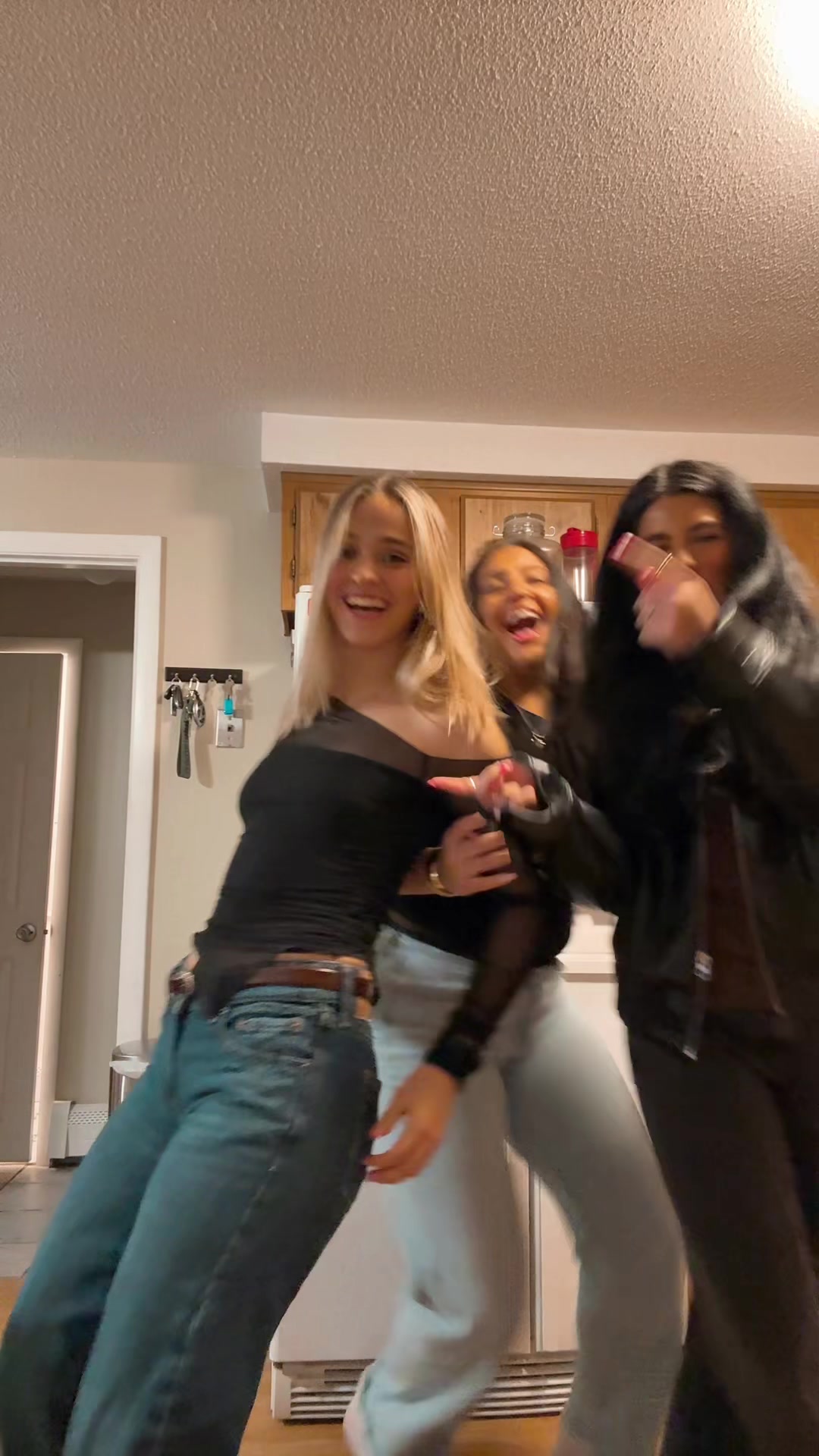 @BJ💥