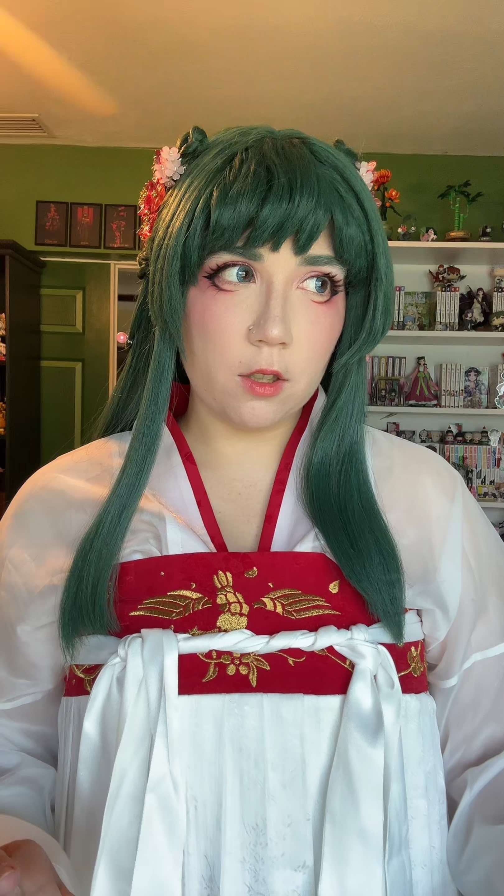 @Crit Cosplays