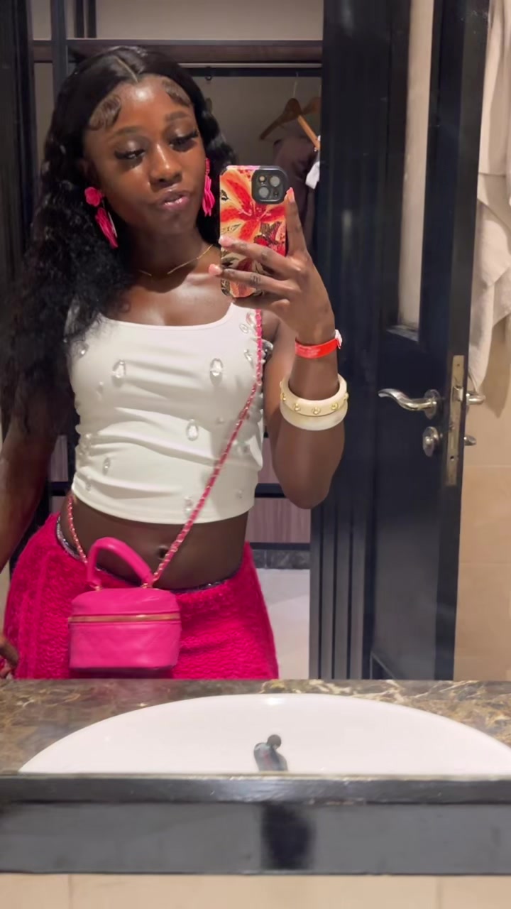@Feliciaaaaa