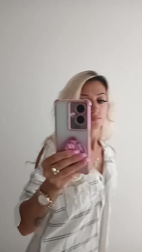 @PaulaBlondee🩷