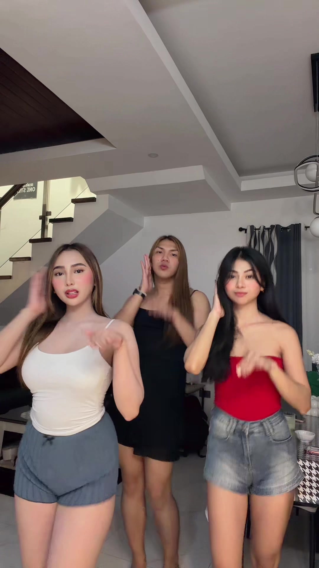 @Khai