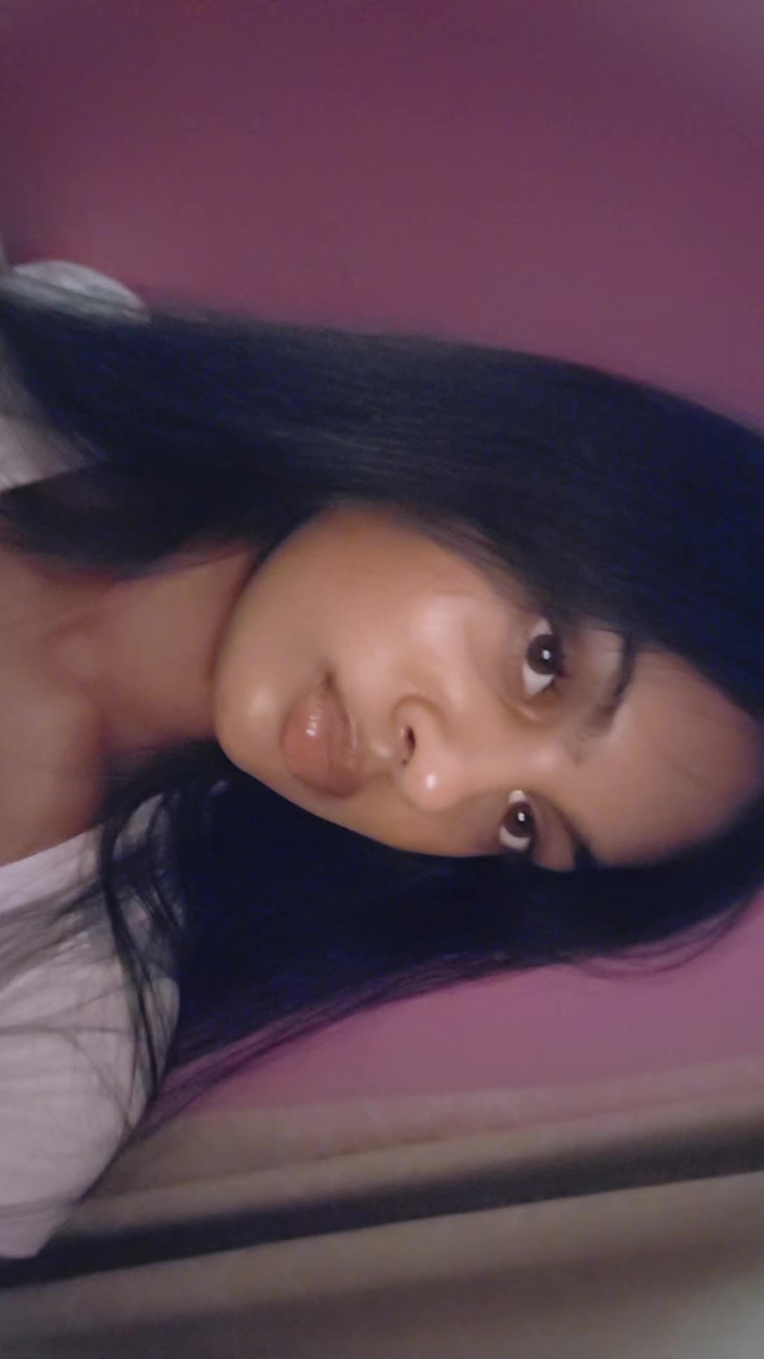@official.nend0_buttchin