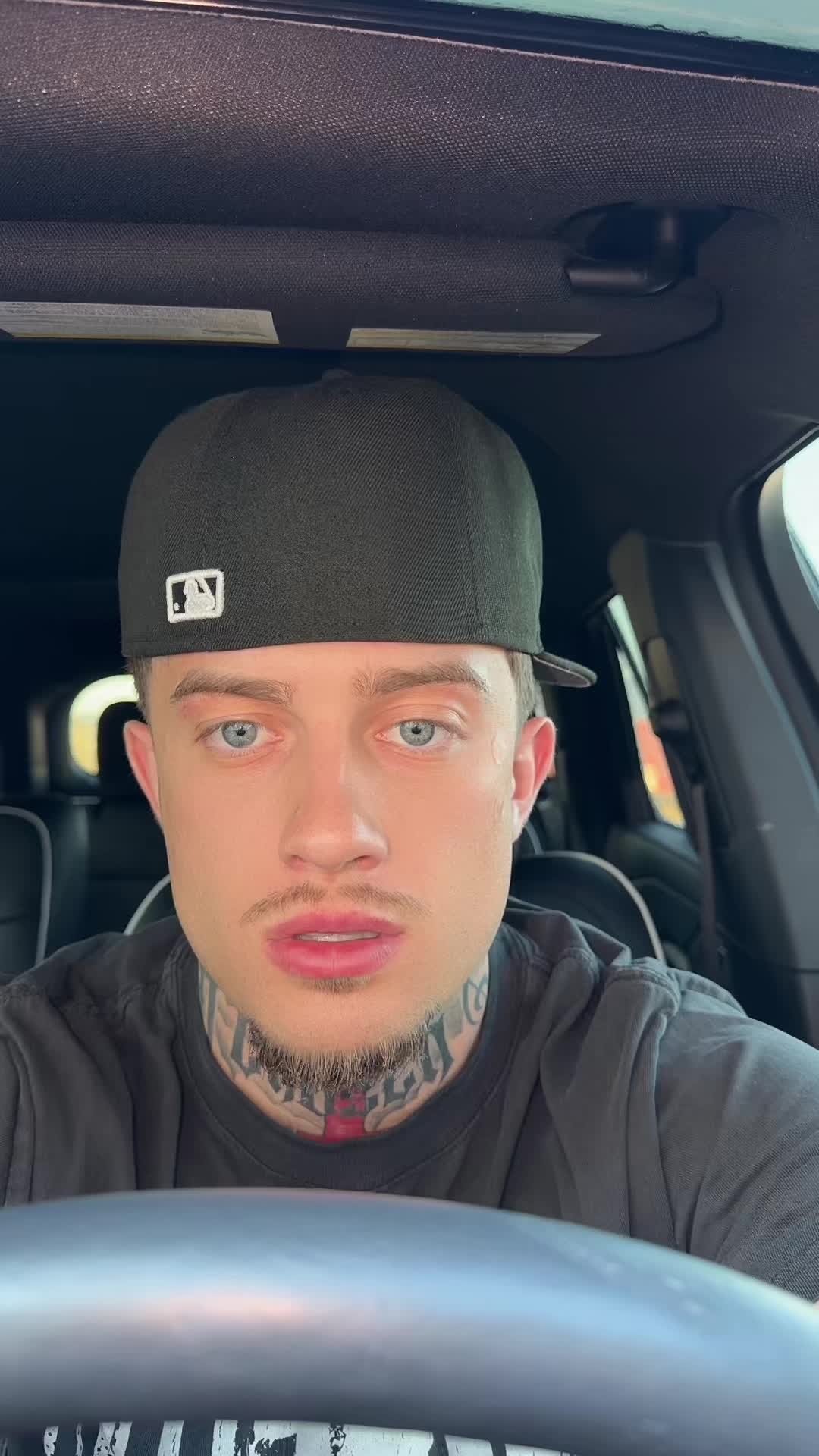 @Danoto 🦇
