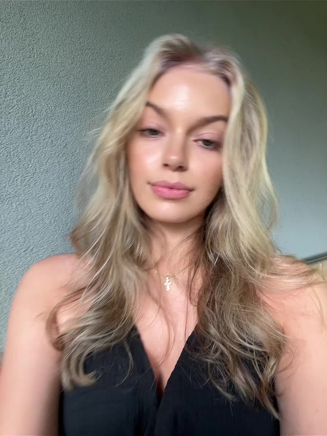 @e