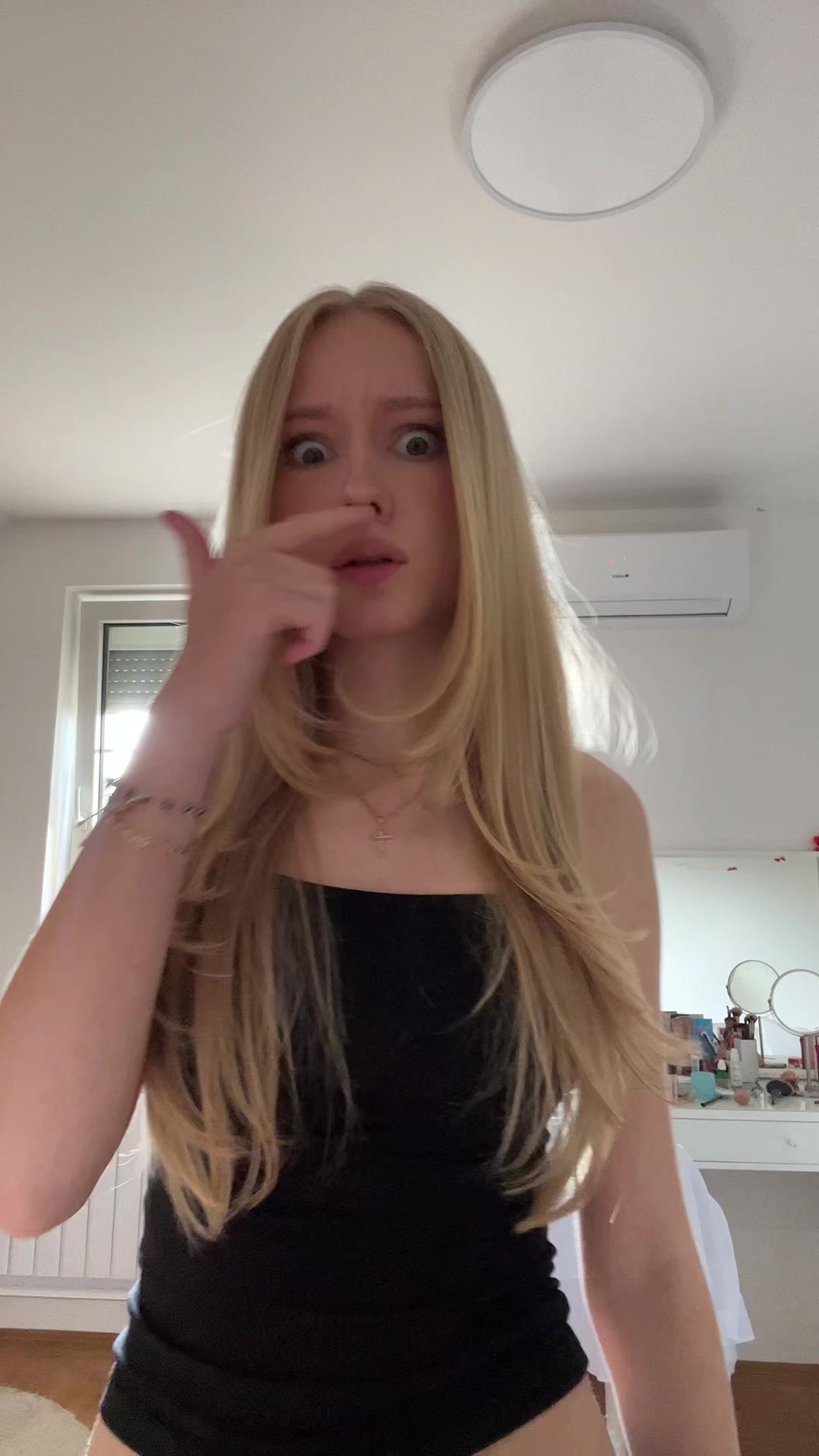 @Emese