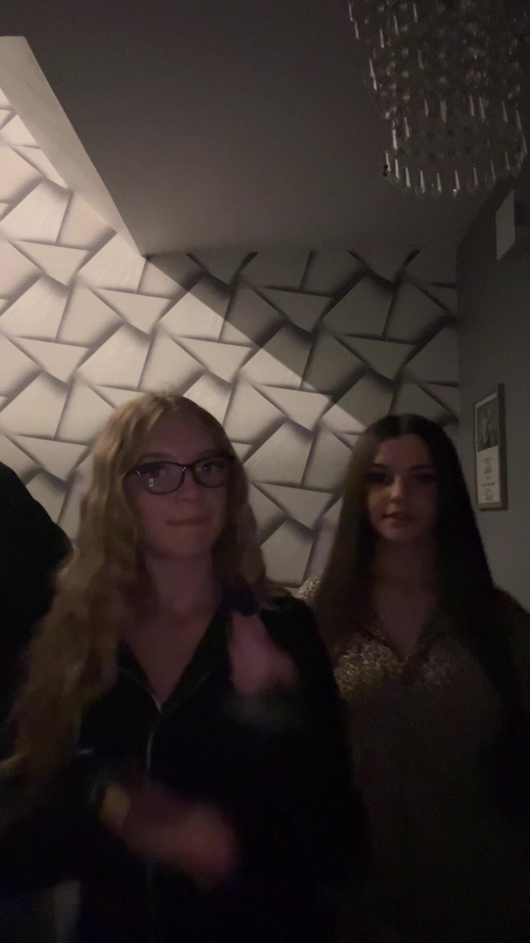 @privv.xo4