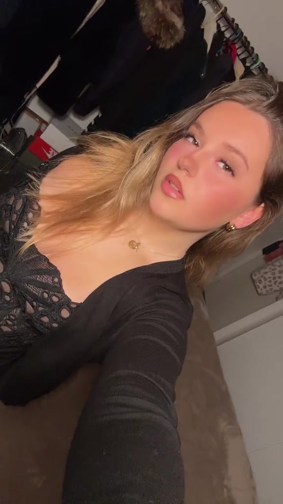 @Elisa