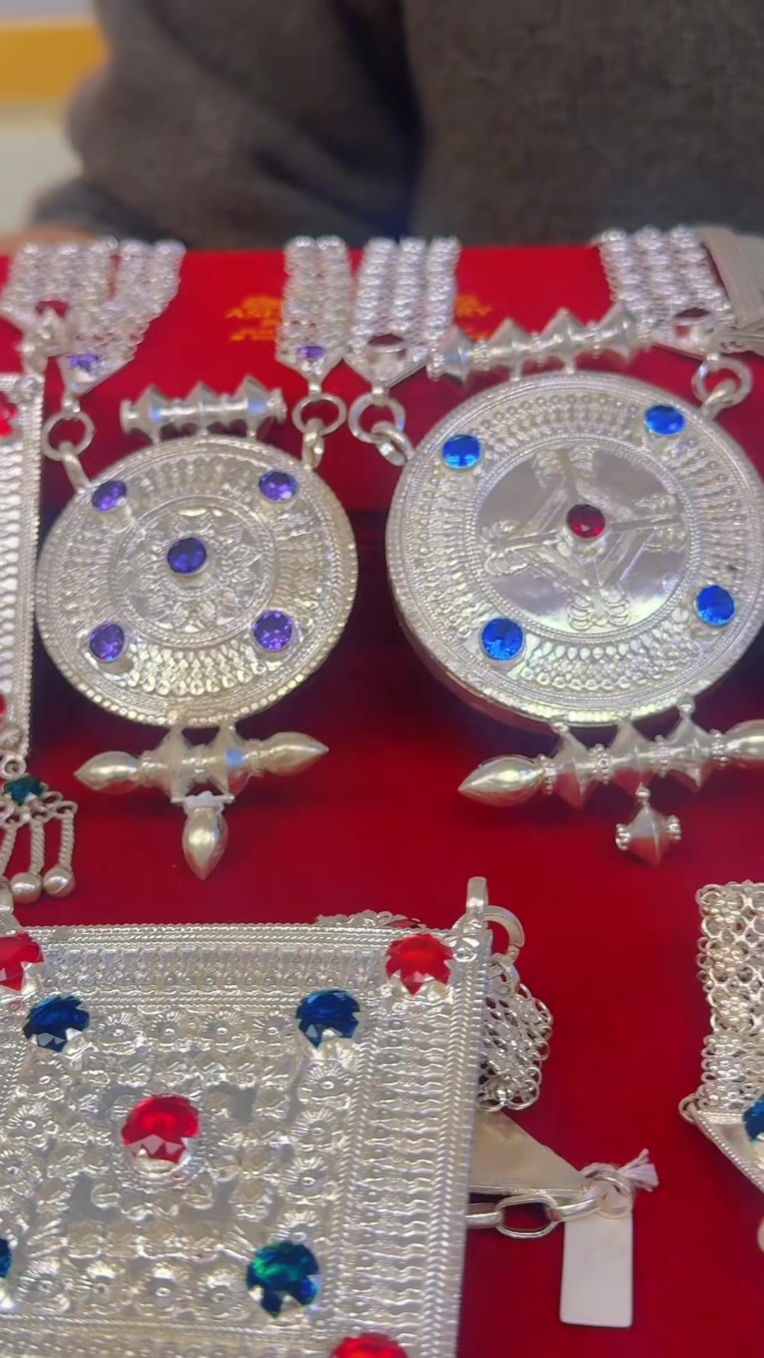 @Ashir Jewellery