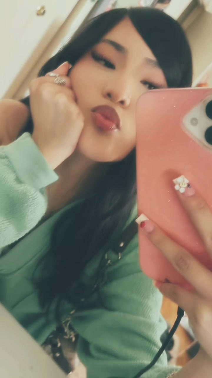 @lorii🪷