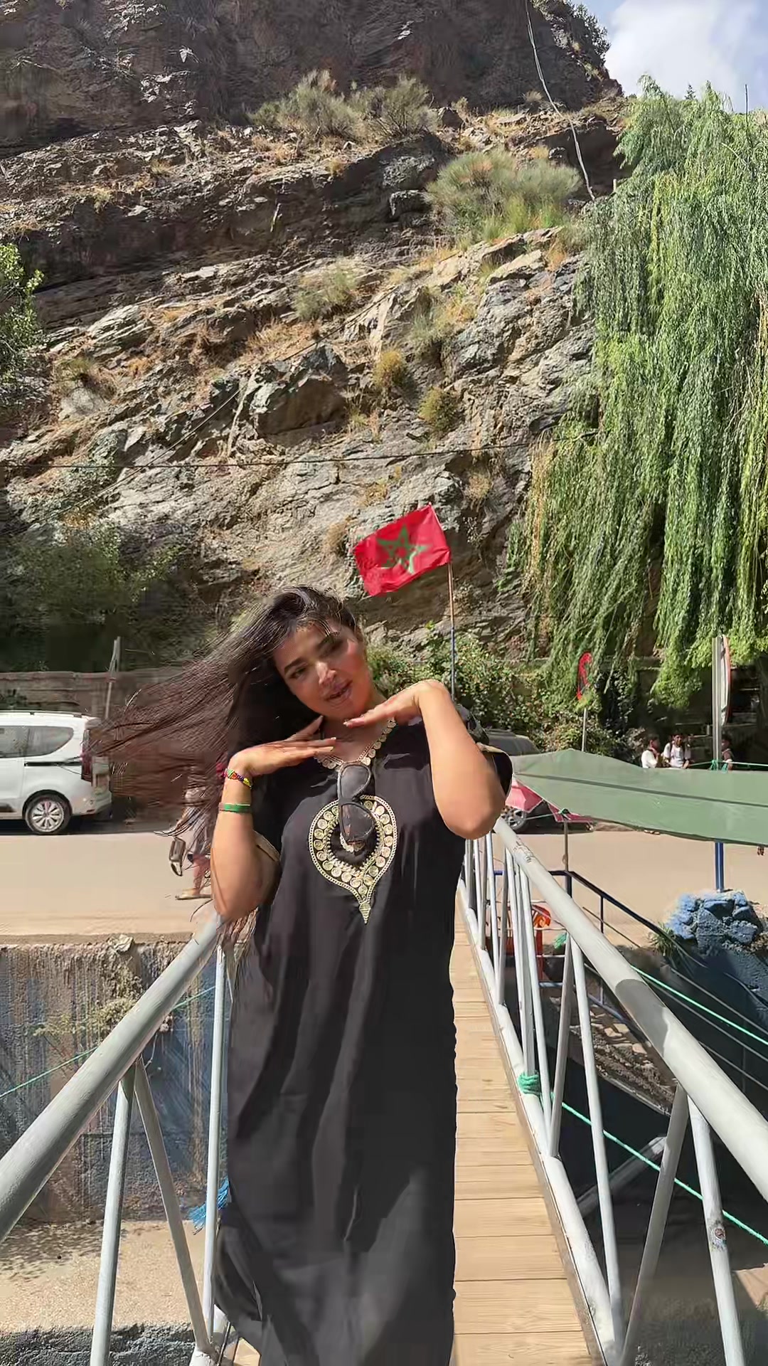 @linahalouii