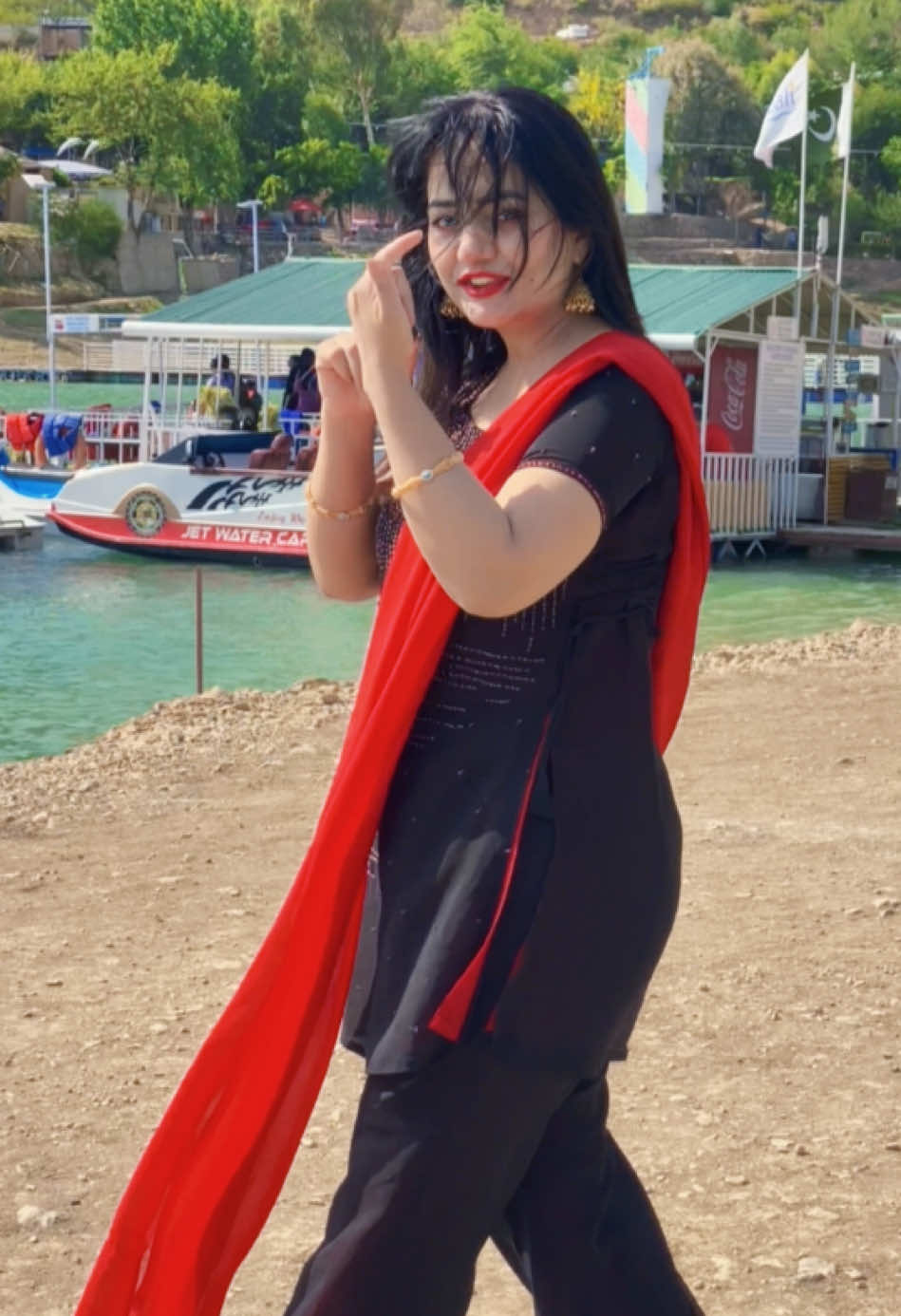 @KIRAN ZUBAIR KIYANI