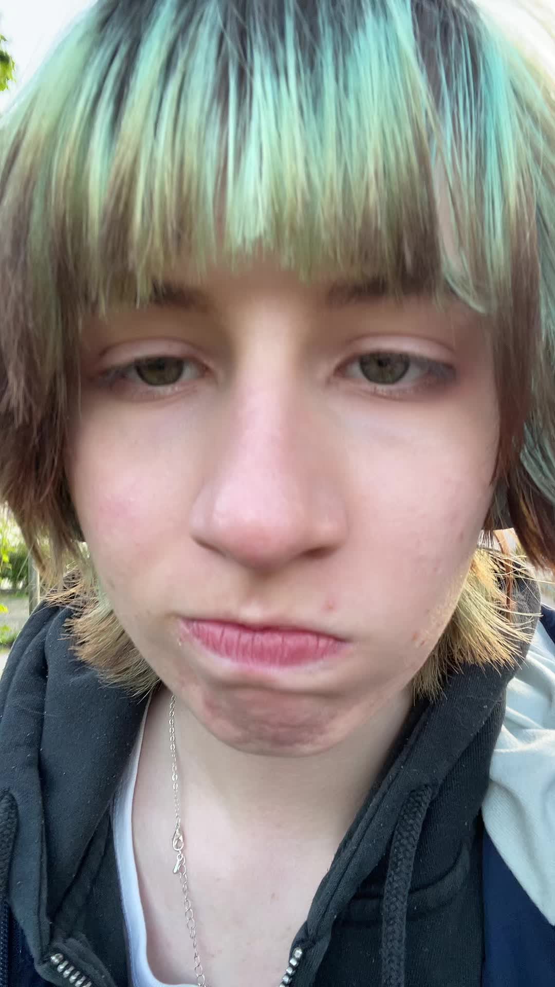 @Ollie_olive