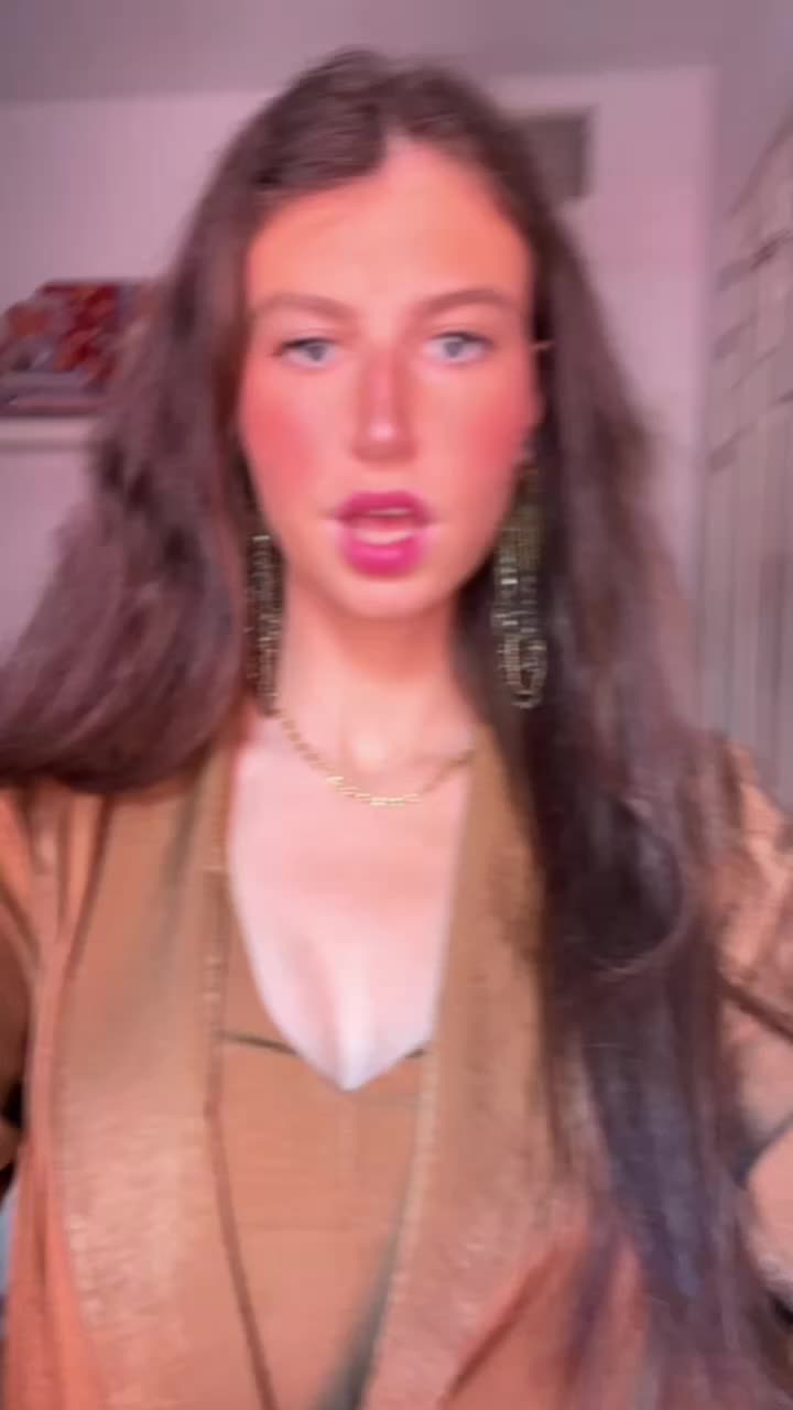 @reyesacosta23