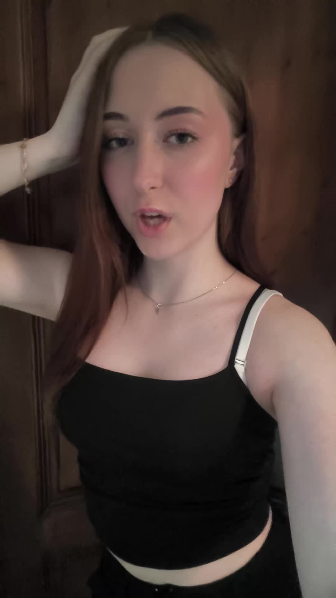 @𝒓𝒐𝒎𝒂𝒏𝒐𝒘𝒂