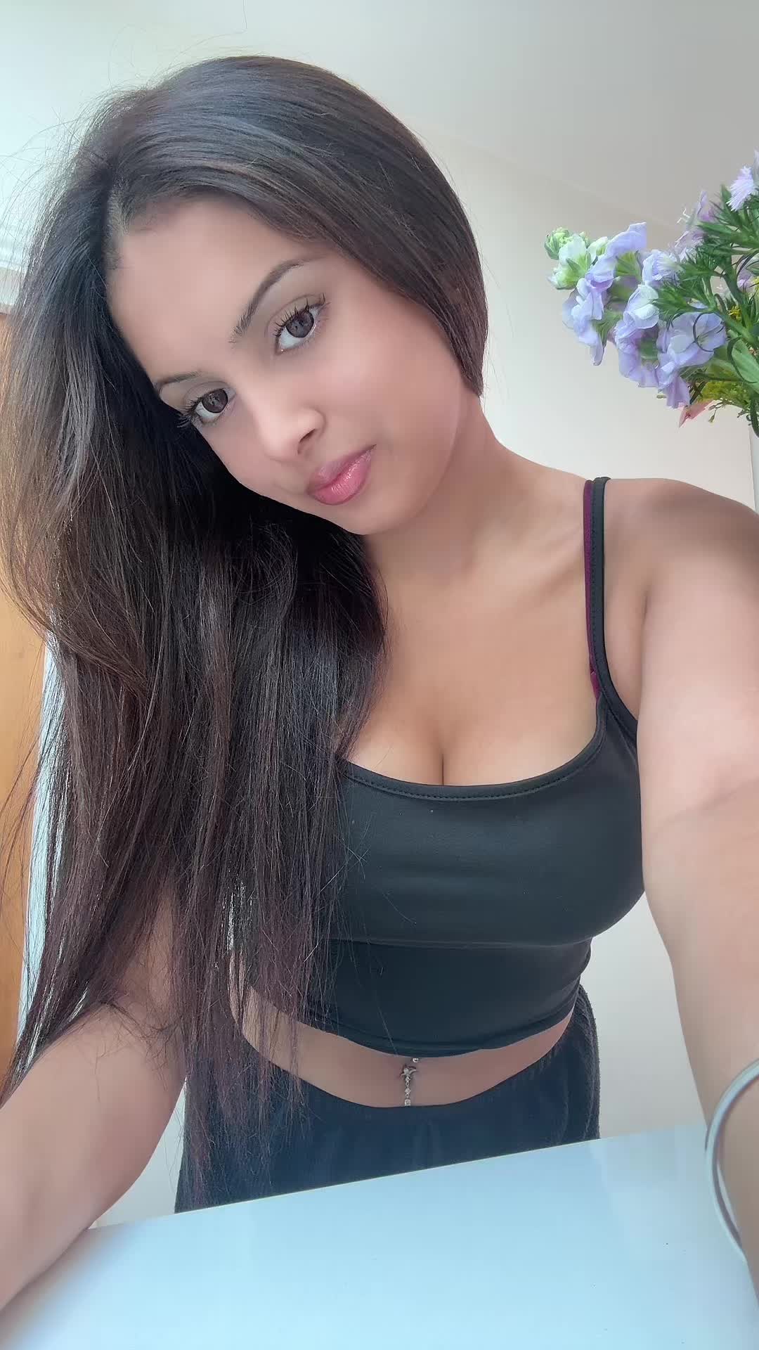 @🐰