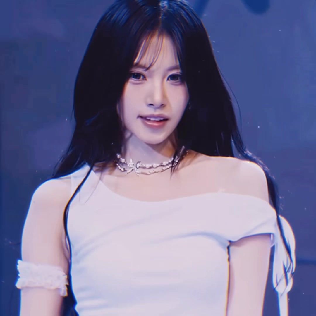 @୨⎯ pretty girl - 07.08 ⎯୧