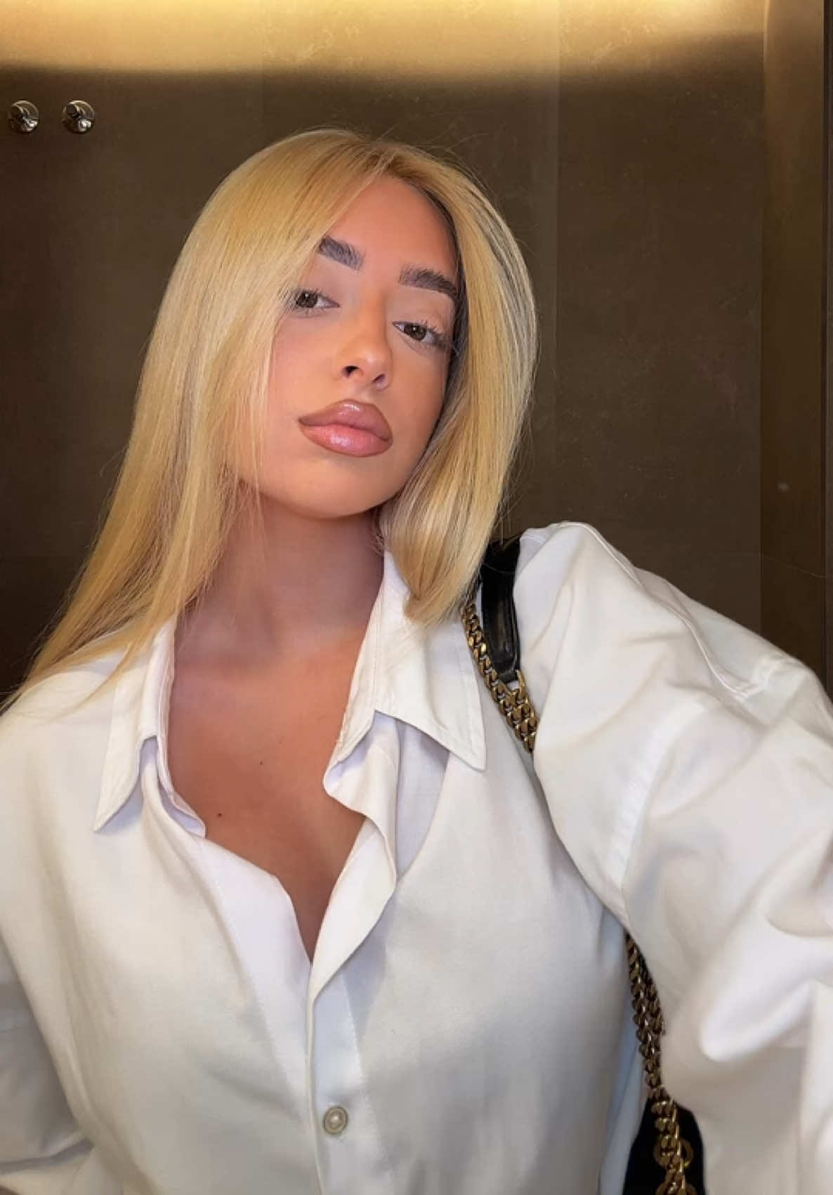 @Carolmtnz_