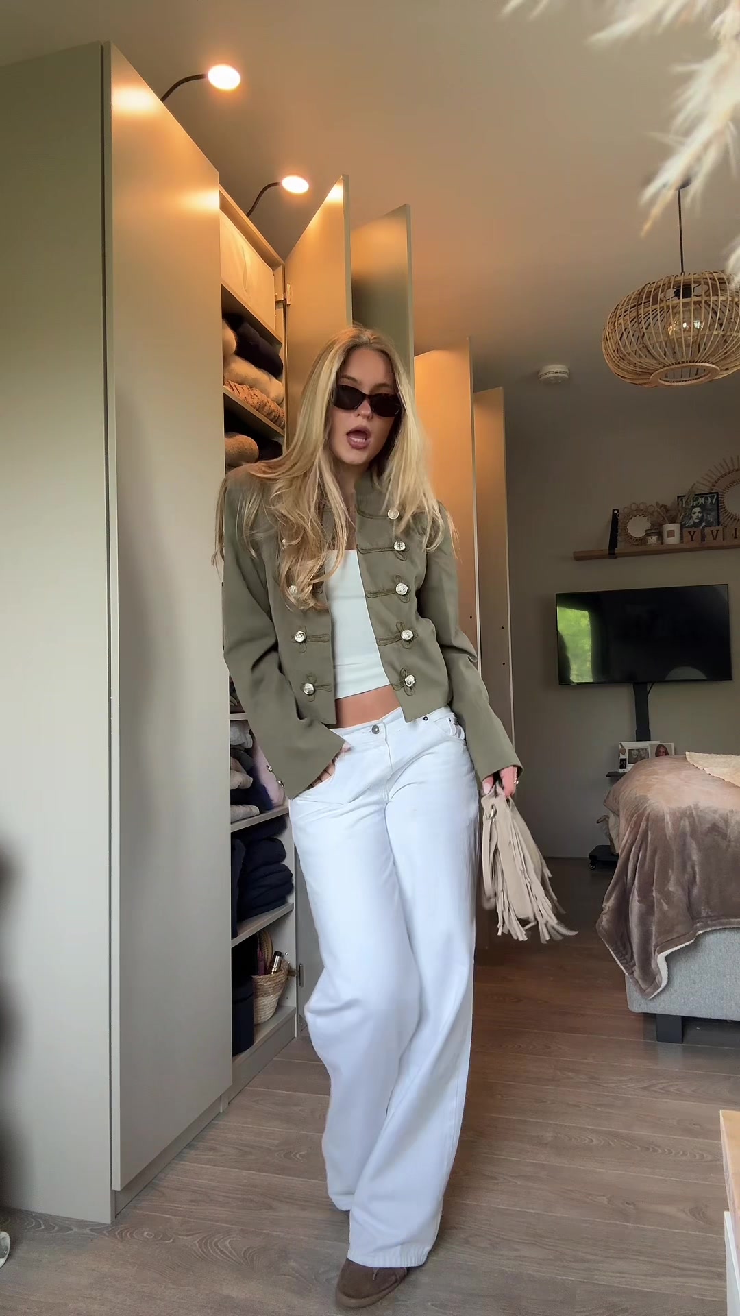 @IVY LANGENBERG