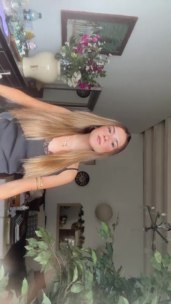 @𝒐𝒍𝒊𝒗𝒊𝒂𝒔𝒂𝒏𝒛