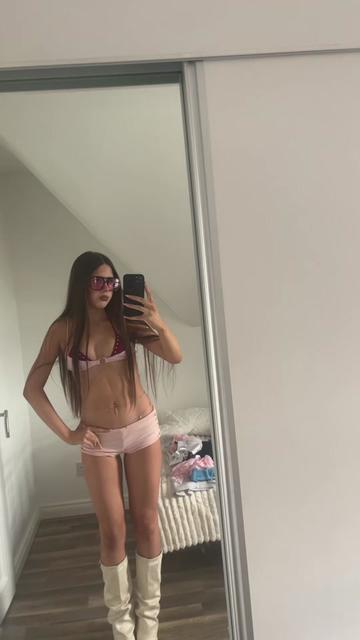 @𝐚𝐥𝐚𝐧𝐧𝐚