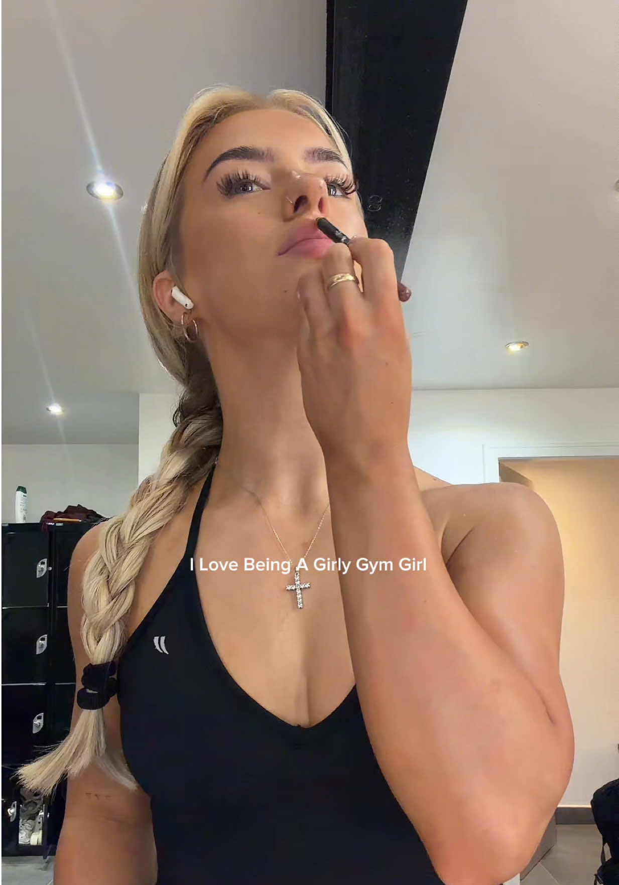 @megryanfitt