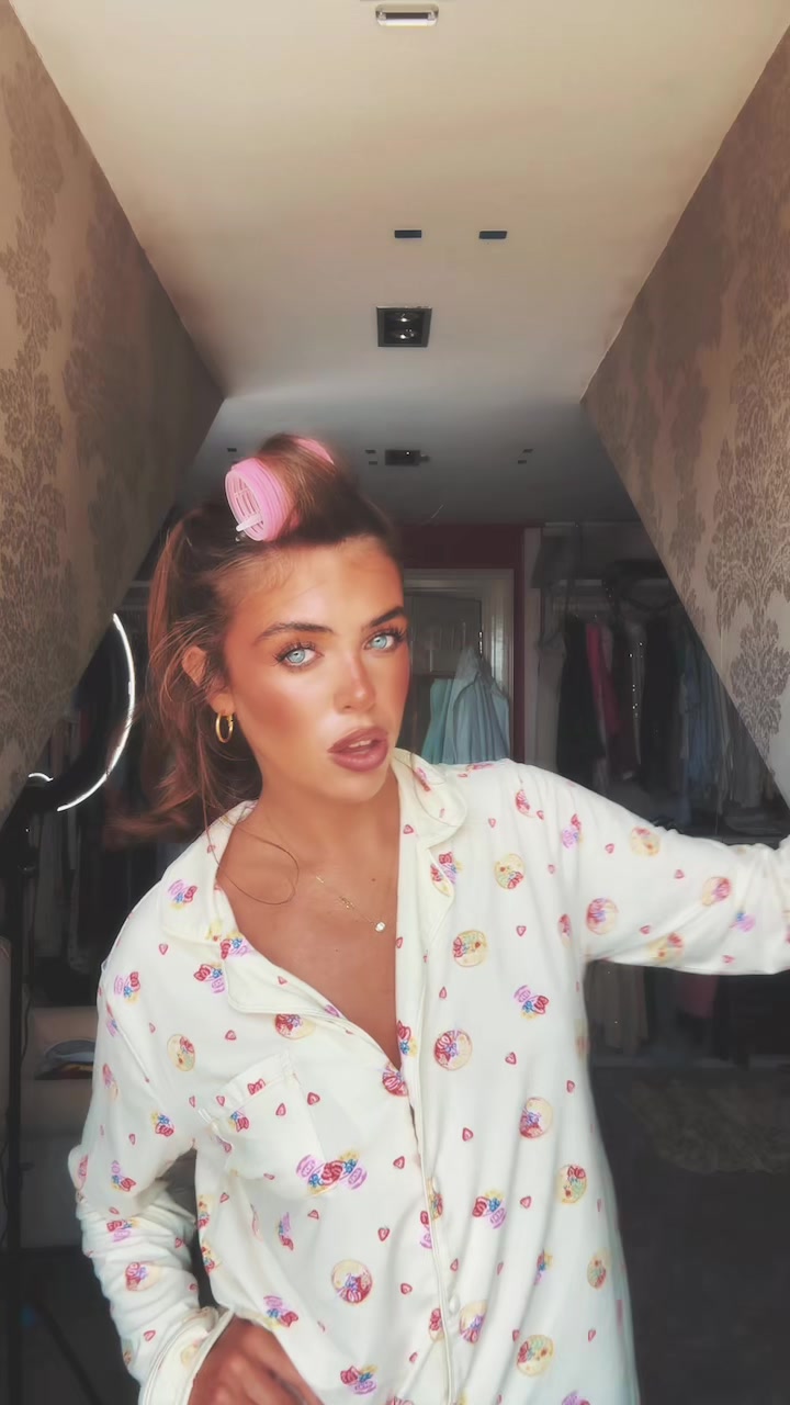 @reeseelliott_x