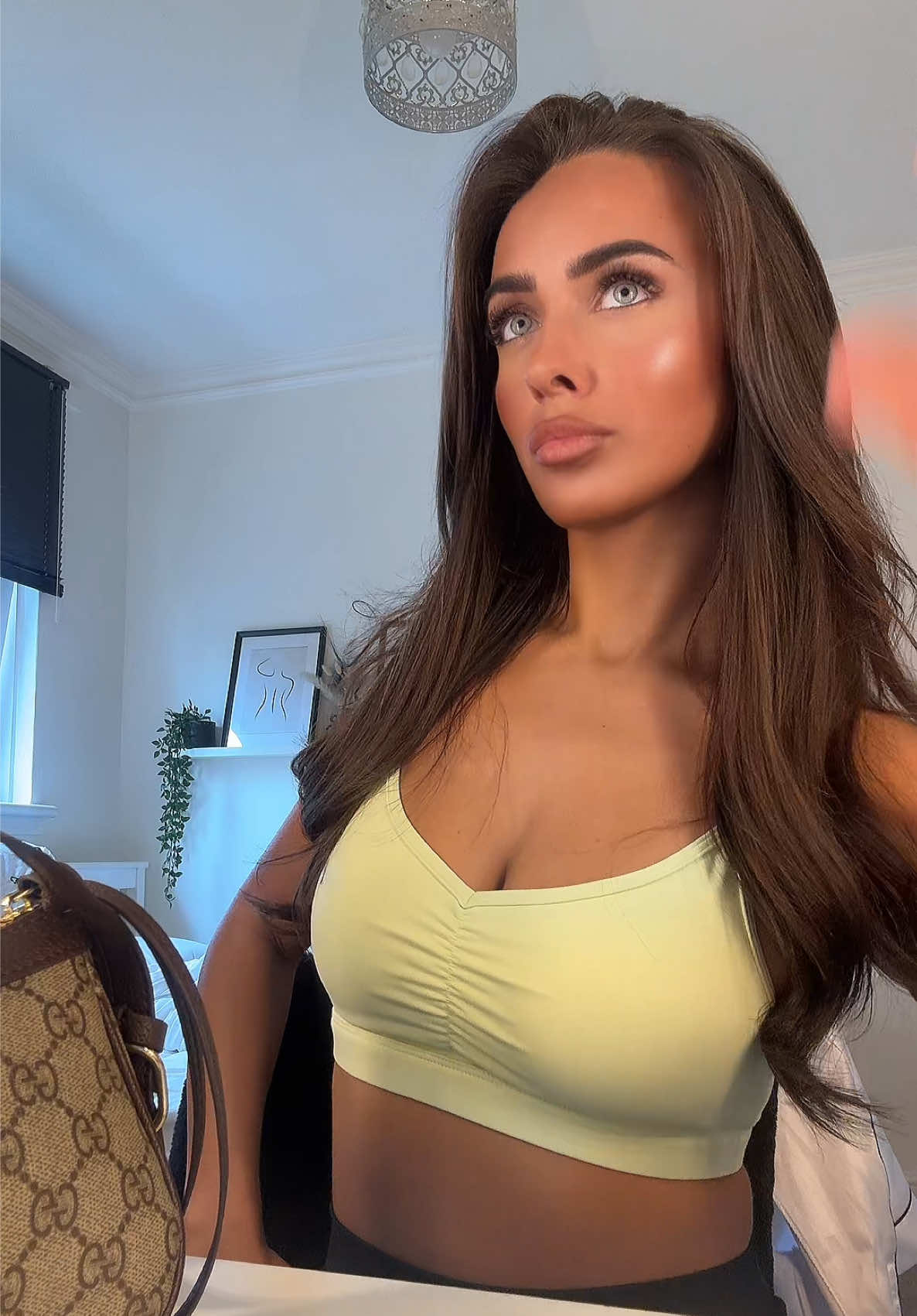 @C L