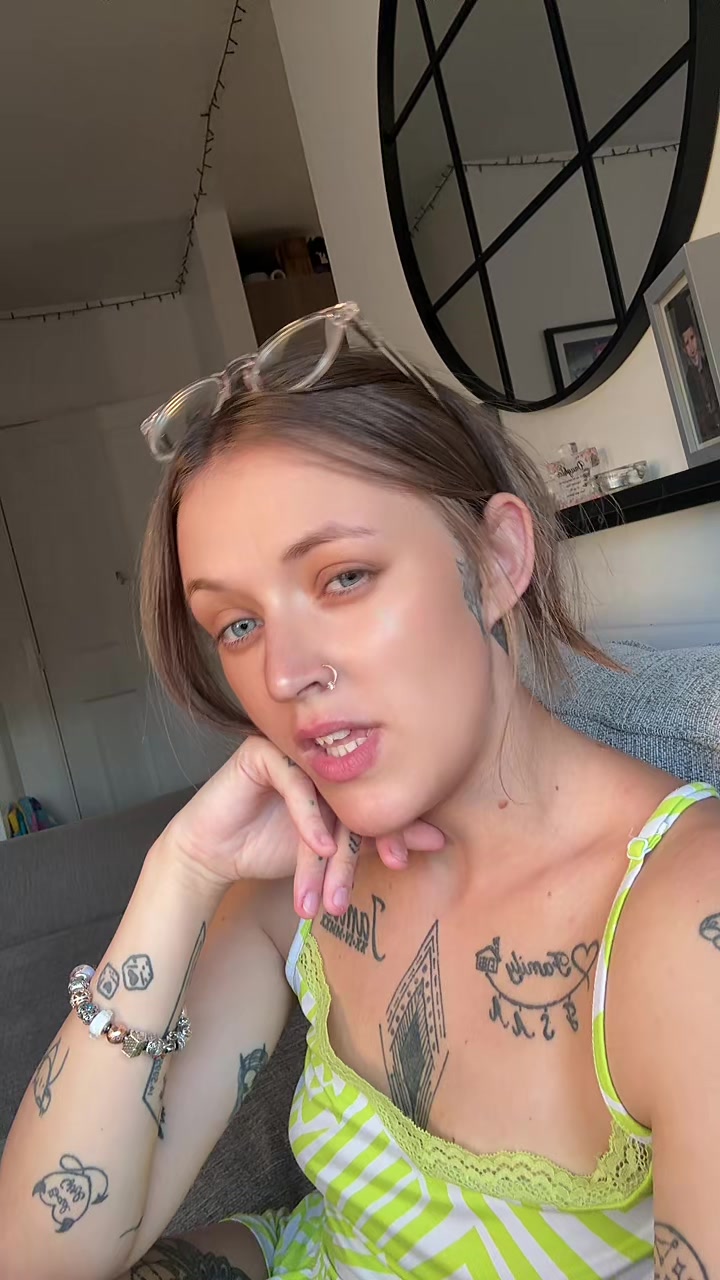 @𝓘𝓷𝓴𝓮𝓭 𝓢𝓪𝓶𝓶𝓲 🖤