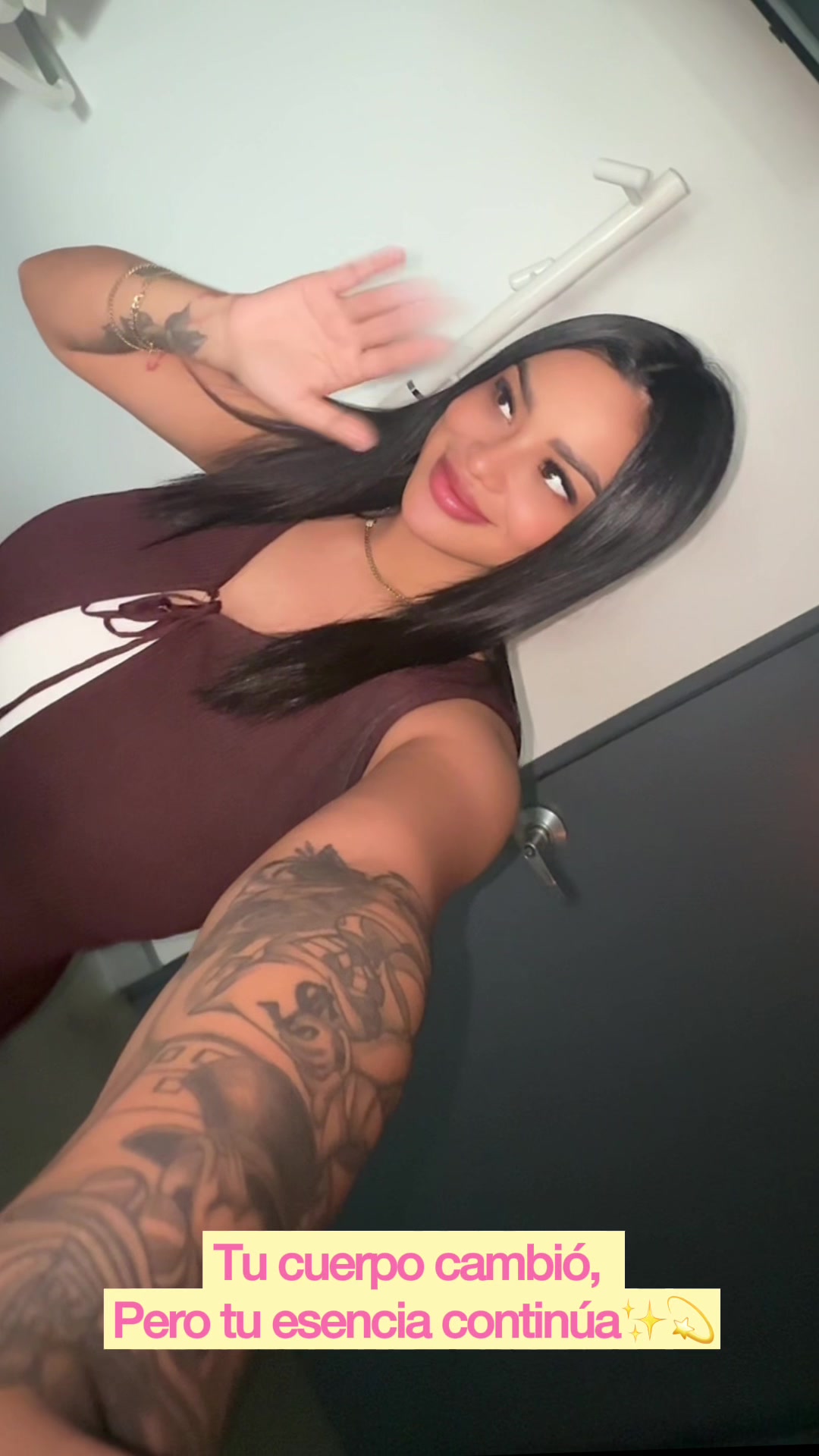 @Tatiqueenoficial 🦋