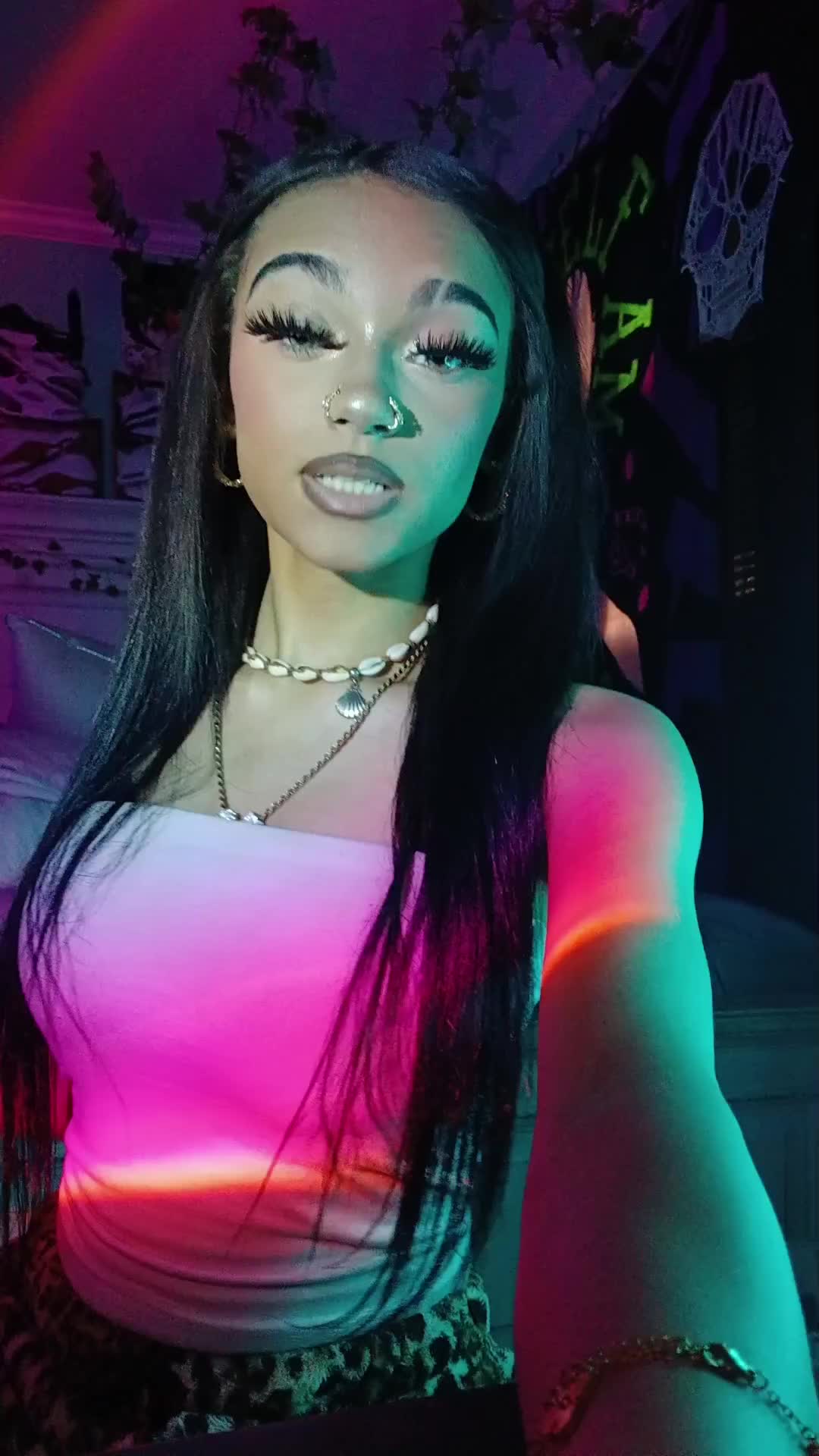@Valentine._$$