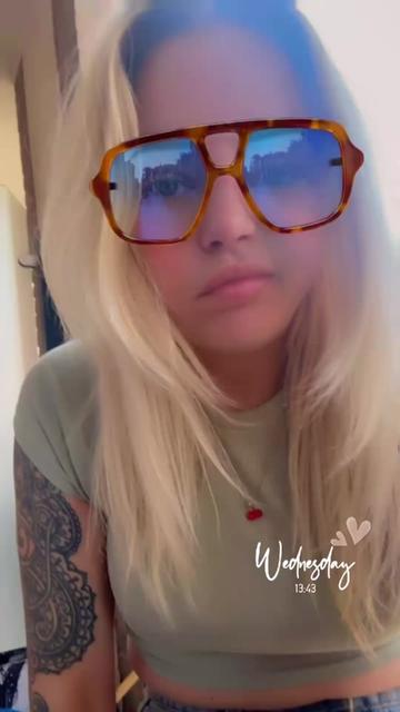 @hayleylouhayley
