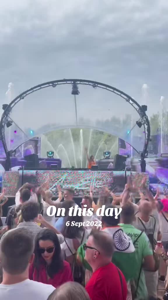 @AmyElleDJ