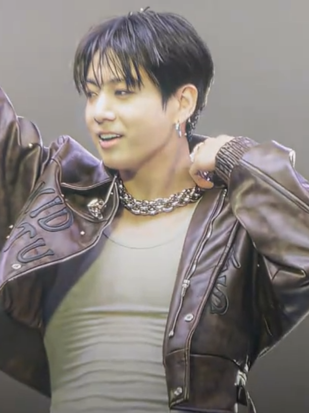 @Bโ แฅฃ๐าโฒ Tโแต ๐๐