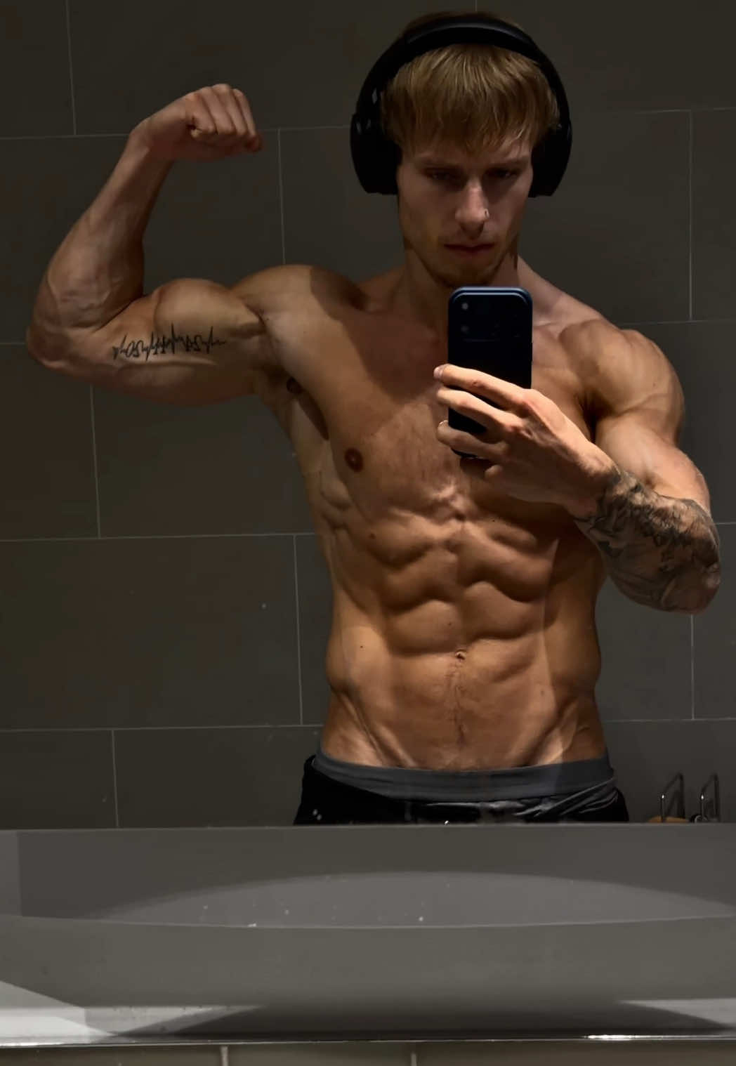@Iknowlewis