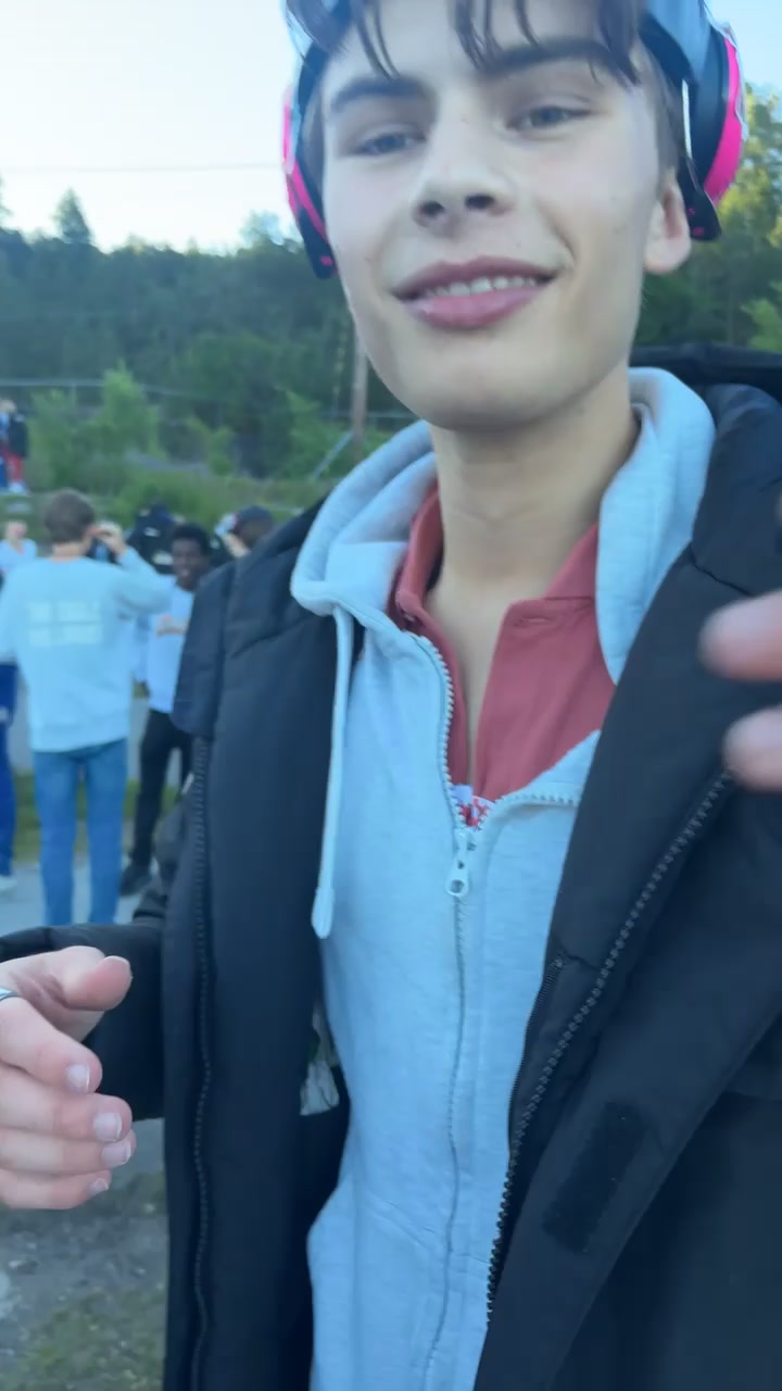 @nichetopia