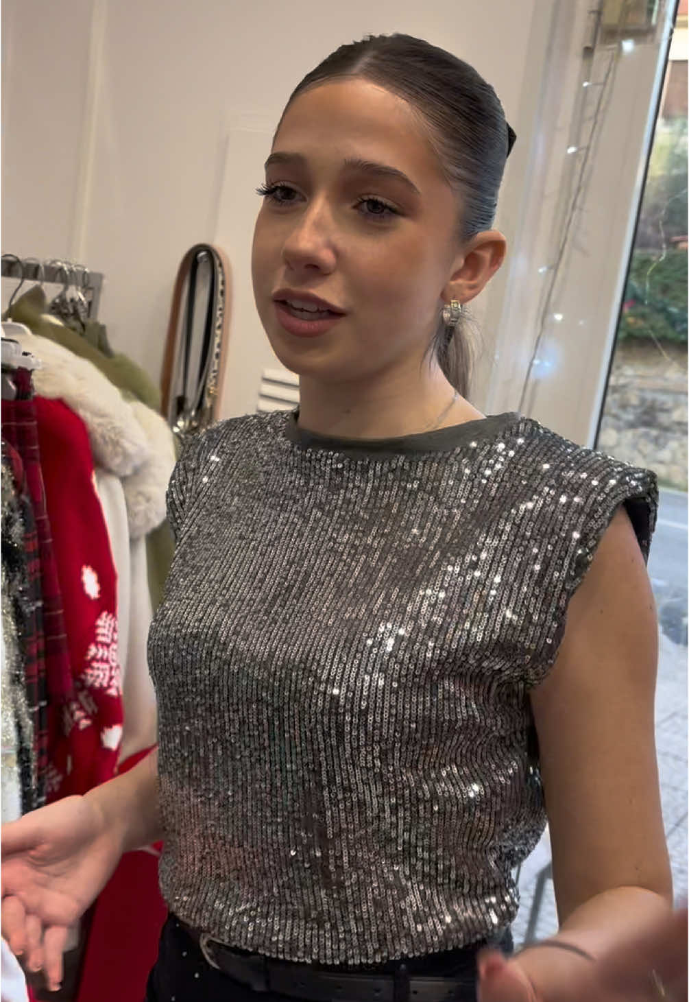 @queenfashion80