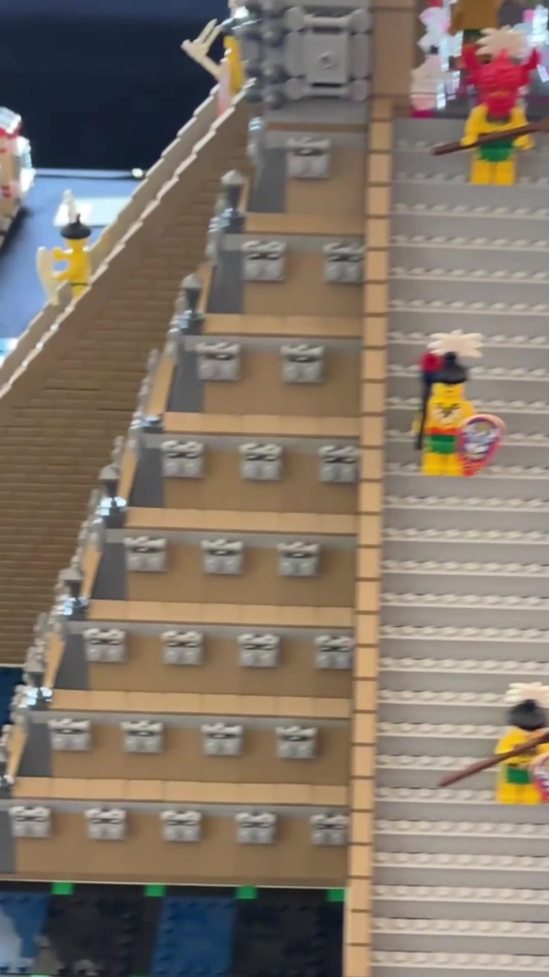 @LuxBricks