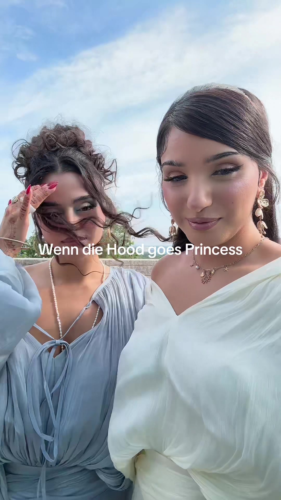 @ellyauswien