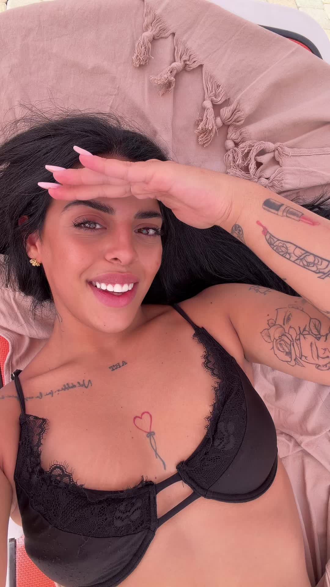 @Anna Sibylio