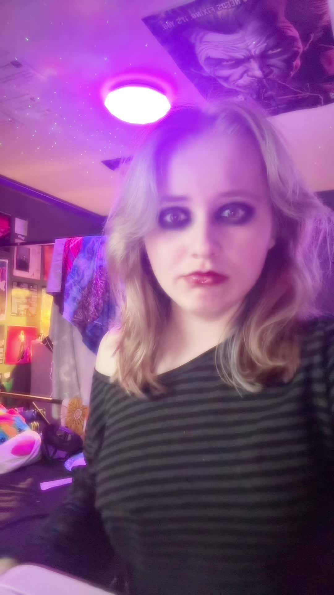 @illi_mcmillin🐦⬛🪱/🧛🦇/🪱🍴
