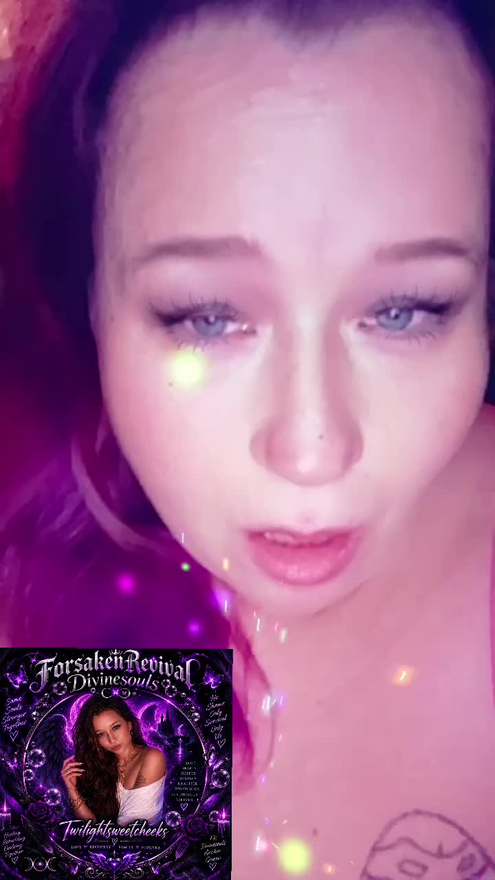 @🐦🔥💜 🖤Twilightsweetcheeks