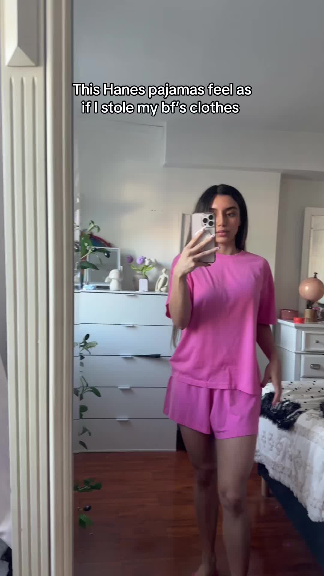 @Bella