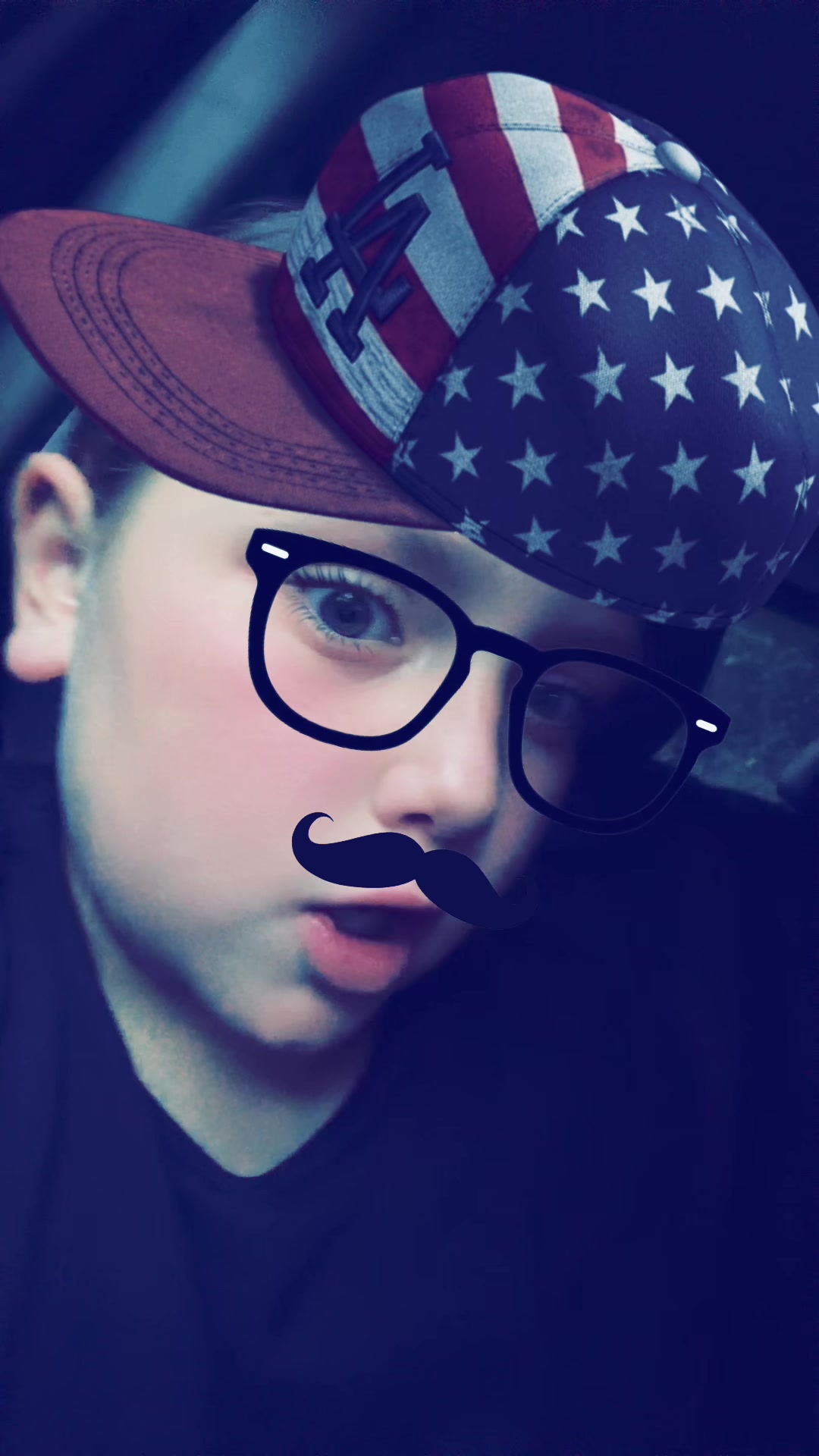 @…