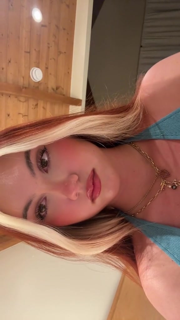 @not_ainsleyjohnson