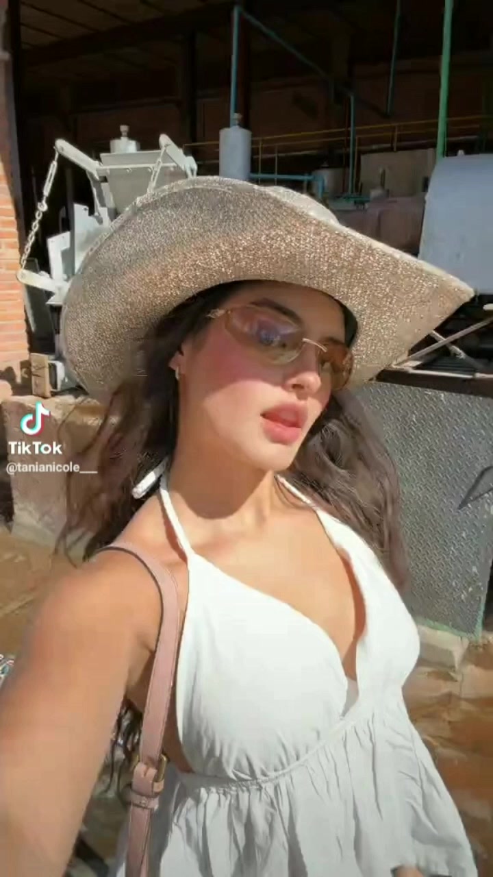 @𝓛𝓲𝔃. 𝔁 𝓷𝓲𝓬𝓴 🐰