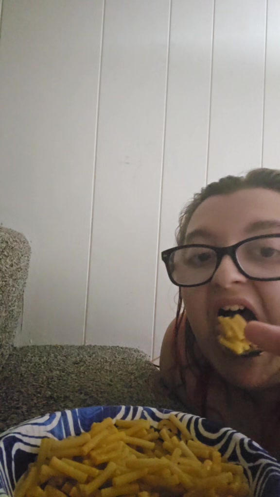 @PastelG0thR4ccoon