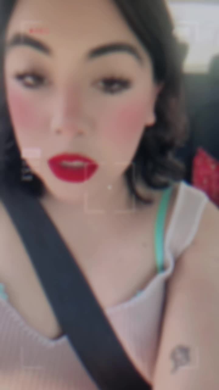 @Ana Cisneros
