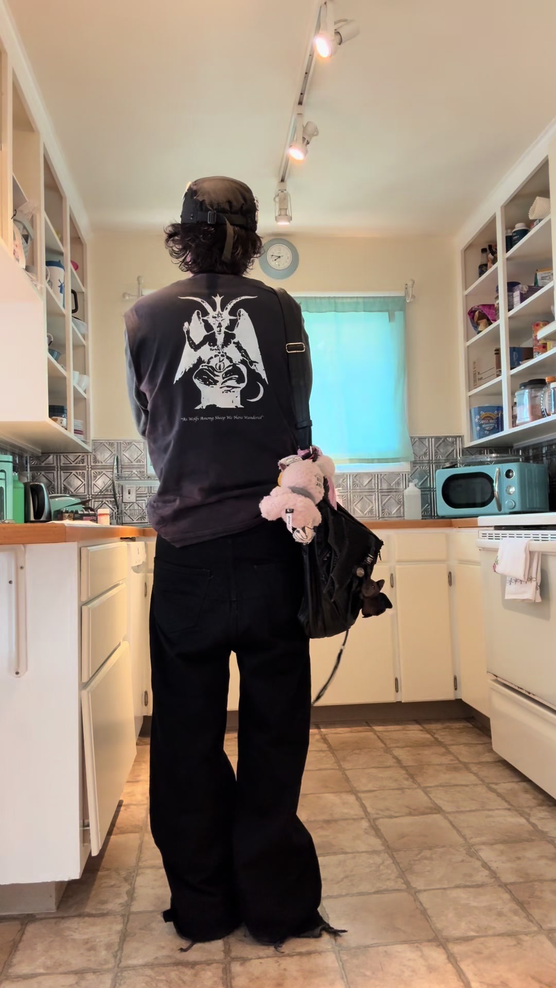 @LeVi4𐕣hvn⛧ ♱ ☥ 🜏🦇