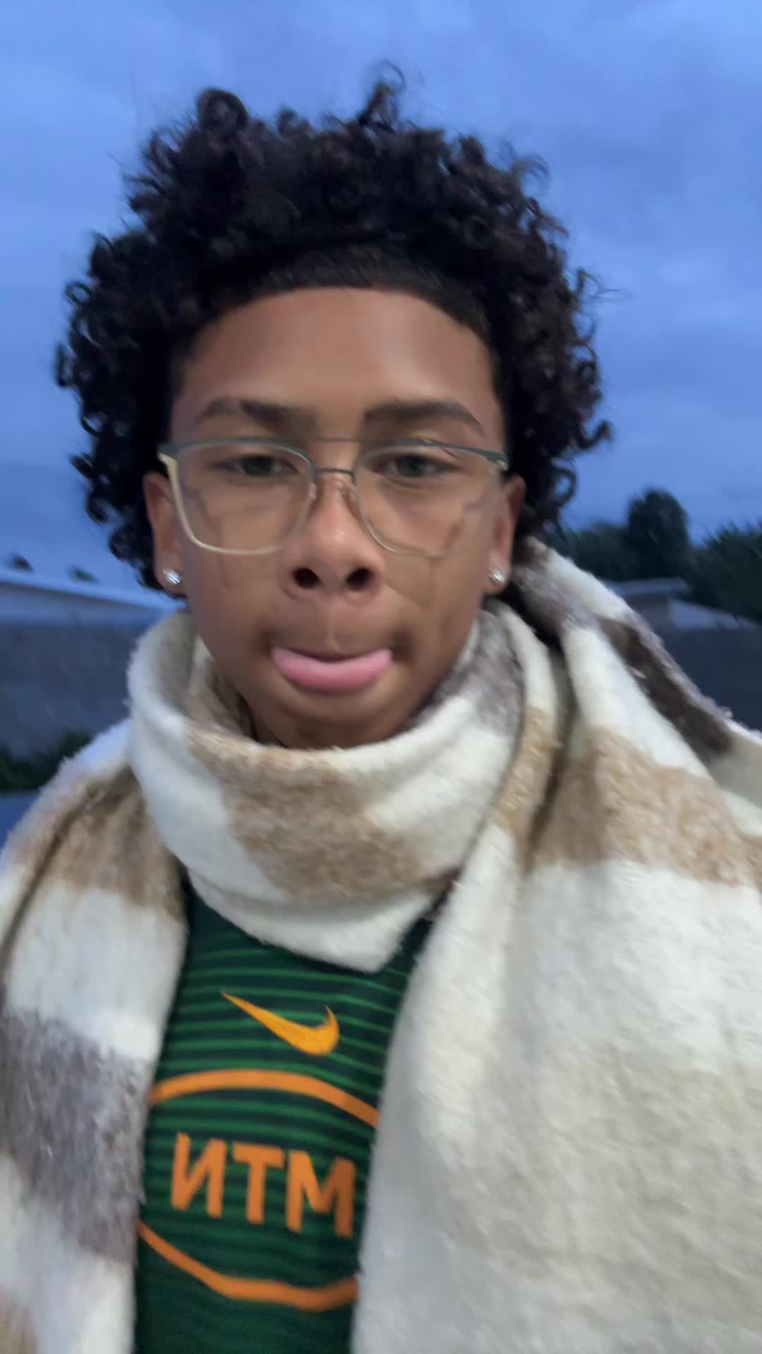 @KJ.